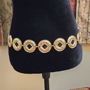 Elegant Gold-Tone Geometric Bracelet